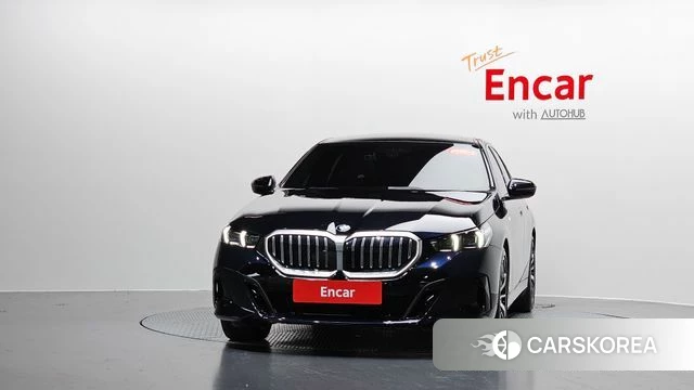 BMW 5 Series (G60) id 4617837 из Кореи 12