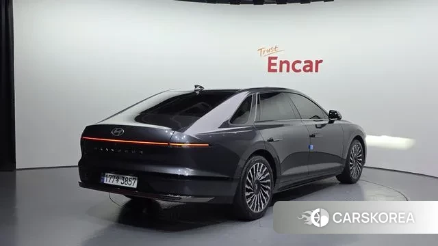 Hyundai Grandeur Hybrid (GN7) id 2884197 из Кореи 12