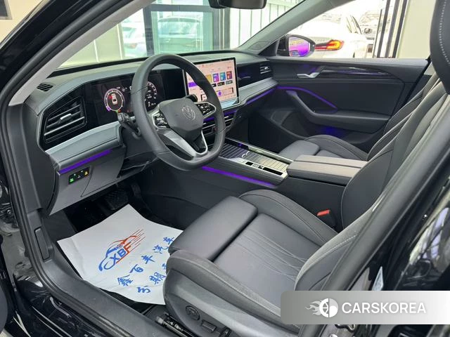 Volkswagen Magotan 2025 Черный из Китая, фото 4