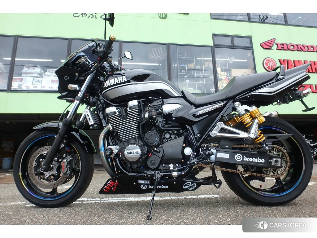 Проданный Yamaha XJR 1300 id 4166870 из Японии