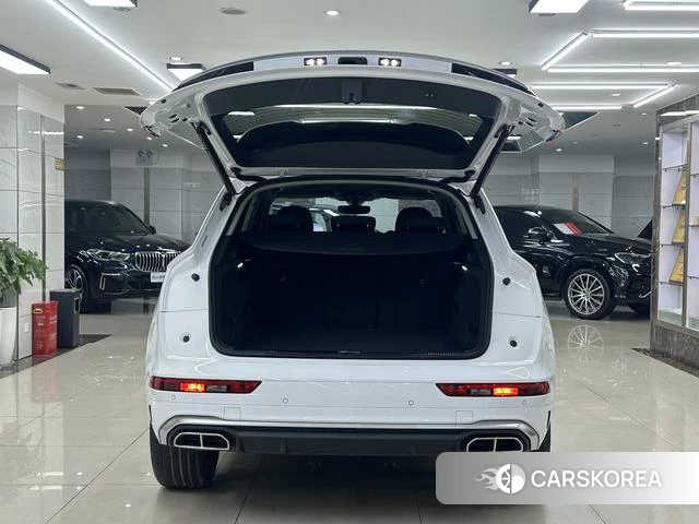 Audi Q5L id 4253376 из Китая 12