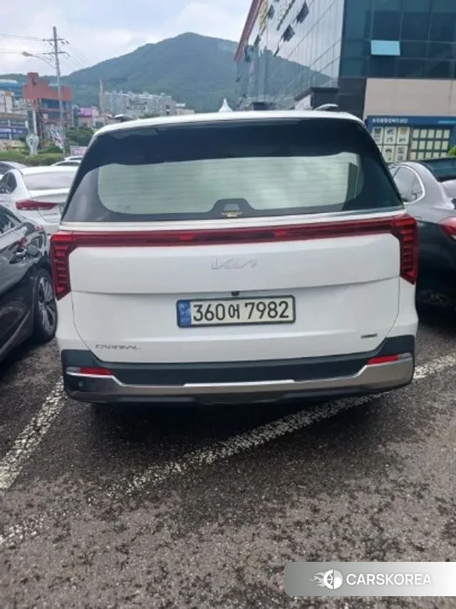 Kia The New Carnival 4th Generation 2024 Белый из Кореи, фото 2