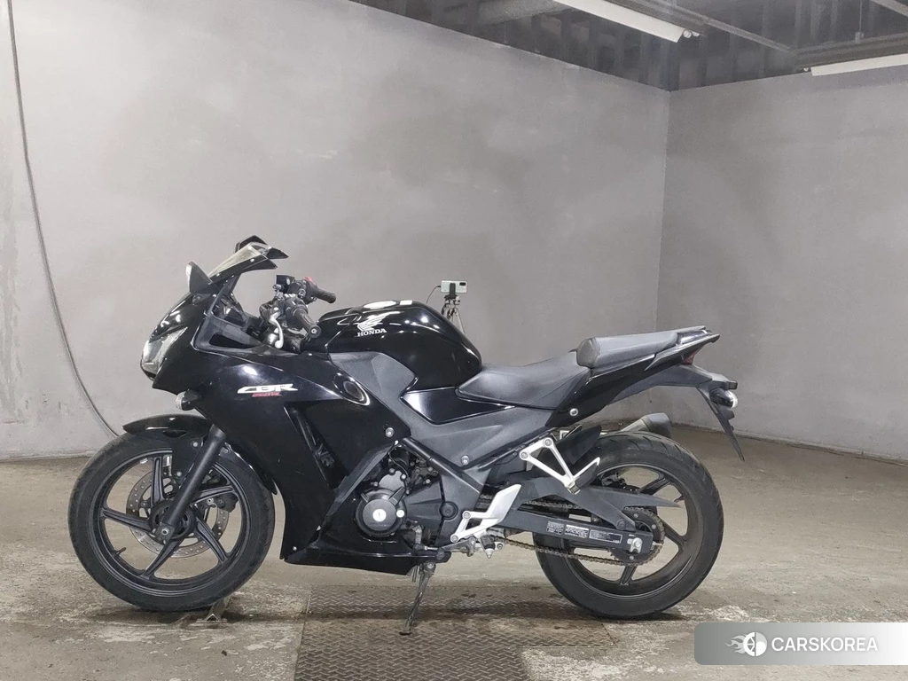 Проданный Honda CBR250R 2015 из Японии, фото 2