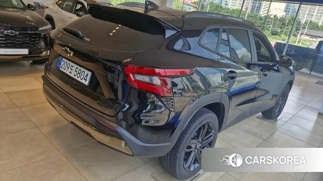 Chevrolet (GM Daewoo) Trax Crossover 2026 Черный из Кореи, фото 2