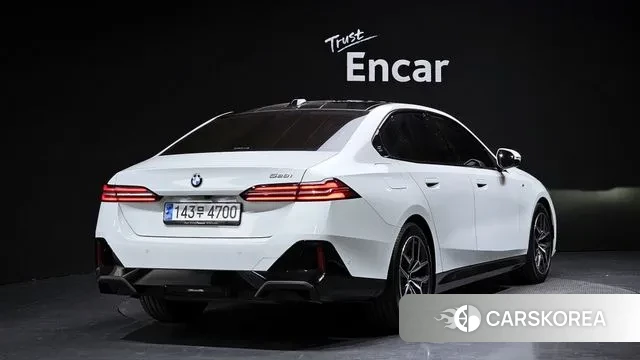 BMW 5 Series (G60) id 3696290 из Кореи 12