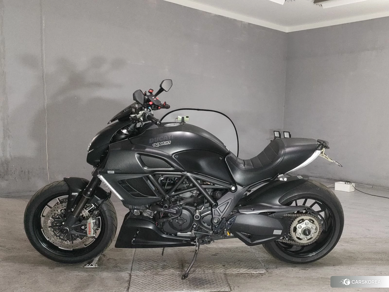 Проданный Ducati DIAVEL DARK 2013 из Японии