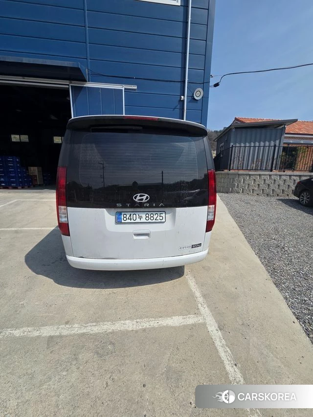Hyundai Staria 2025 Белый из Кореи, фото 2