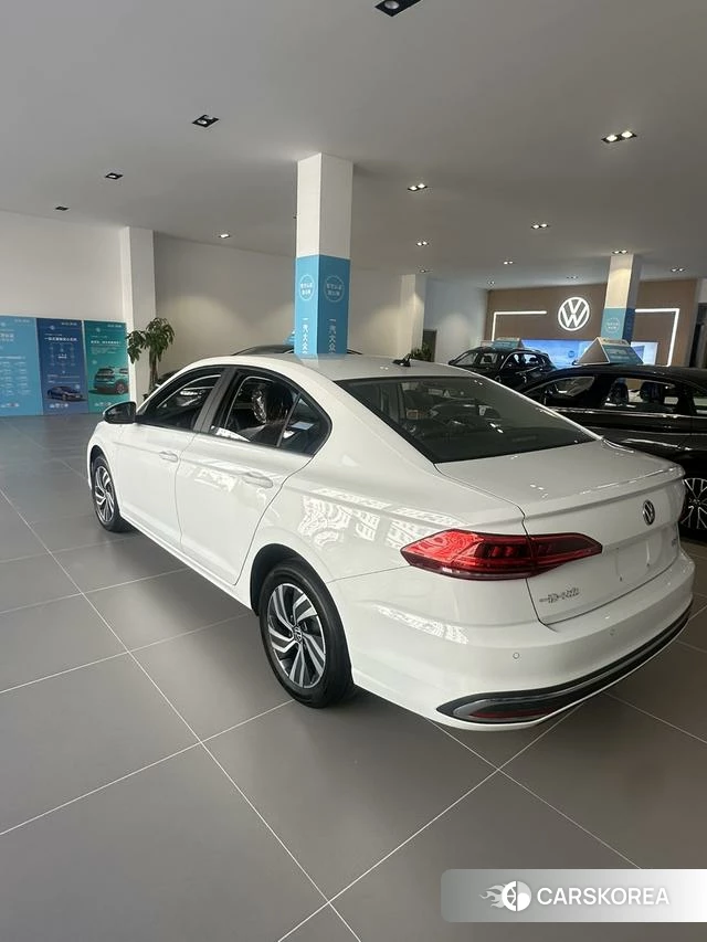 Volkswagen Bora 2025 Белый из Китая, фото 5