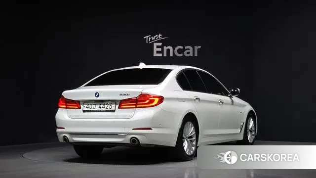 BMW 5 Series (G30) id 3641541 из Кореи 12