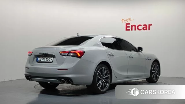 Maserati Ghibli id 4707408 из Кореи 12