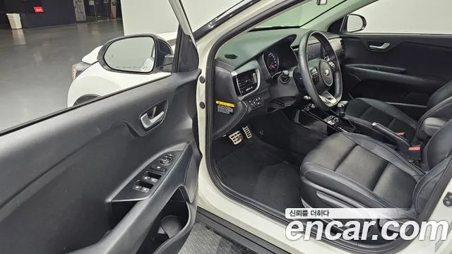 Kia Stonic id 2645238 из Кореи 12