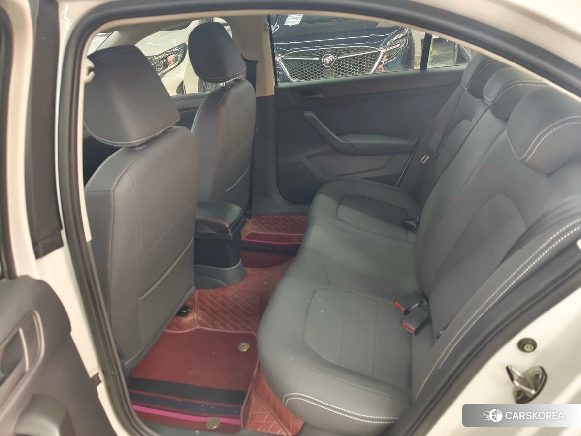 Volkswagen Santana 2020 Белый из Китая, фото 2