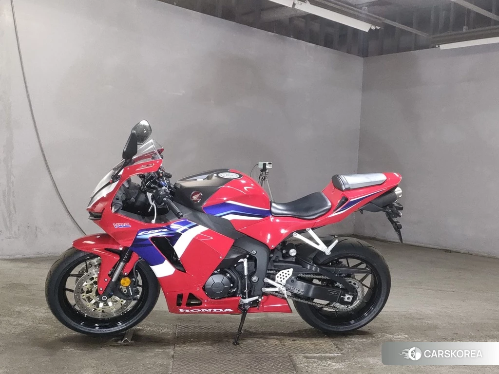 Проданный Honda CBR600RR 2022 из Японии