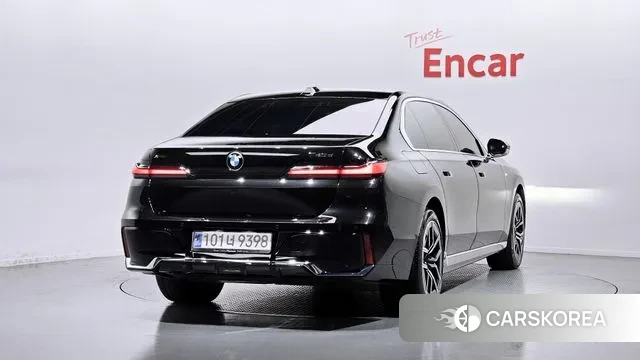 BMW 7 Series (G70) id 3359439 из Кореи 12