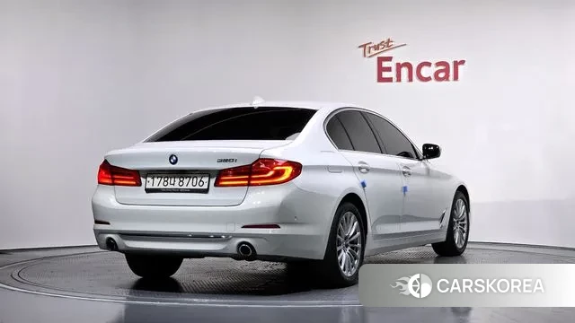 BMW 5 Series (G30) id 3439608 из Кореи 12