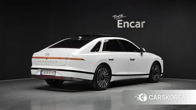 Hyundai Grandeur (GN7) id 2984139 из Кореи 12