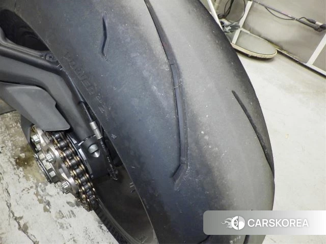 Ducati 1199 PANIGALE id 3946996 из Японии 12