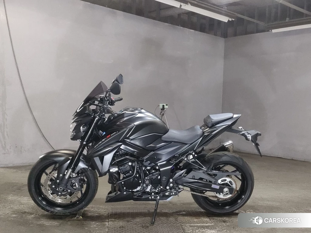 Проданный Suzuki GSX-S750 2023 из Японии, фото 2