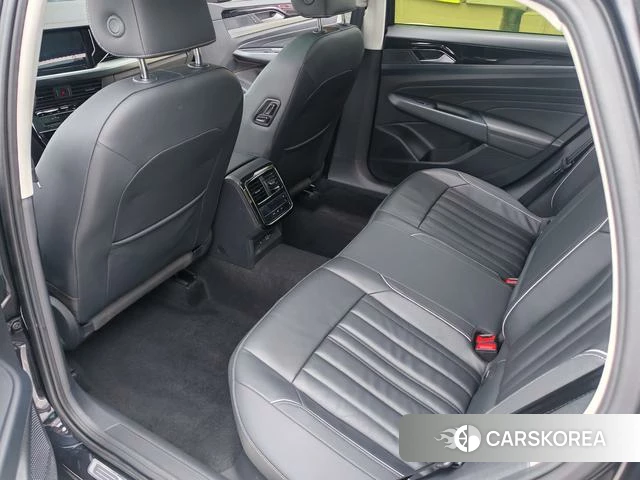 Volkswagen Passat id 4260040 из Китая 7