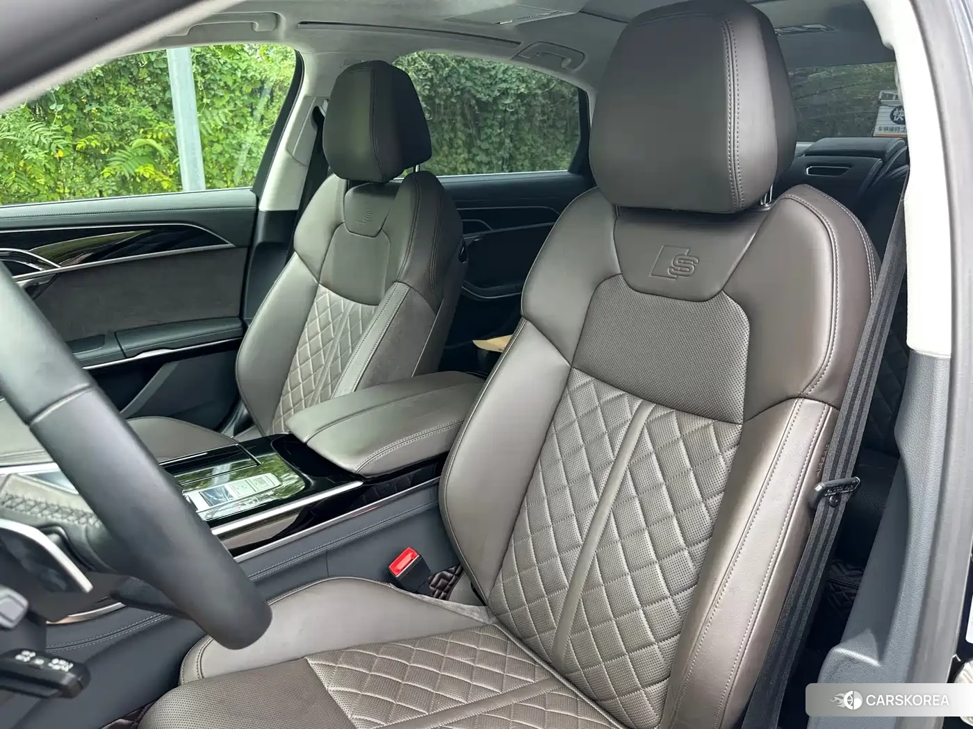 Audi A8 id 4653966 из Китая 12