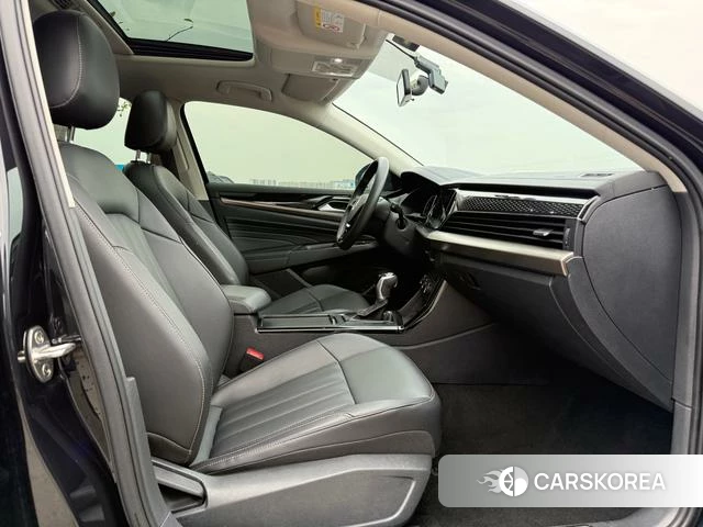 Volkswagen Passat 2021 Черный из Китая, фото 4
