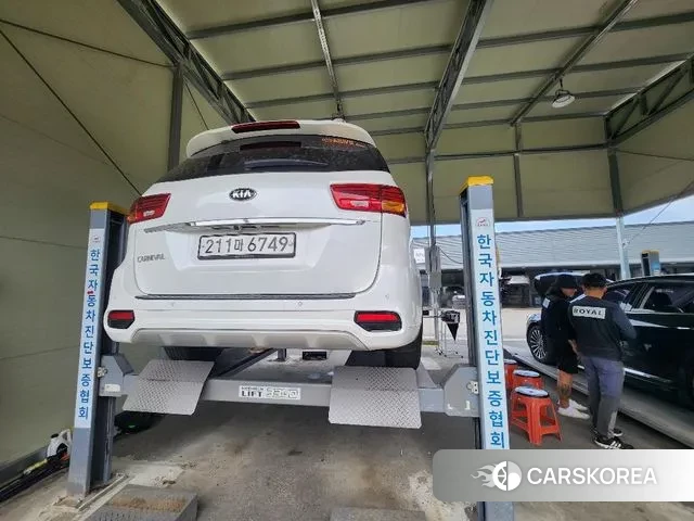 Kia The New Carnival 2018 Белый из Кореи, фото 2