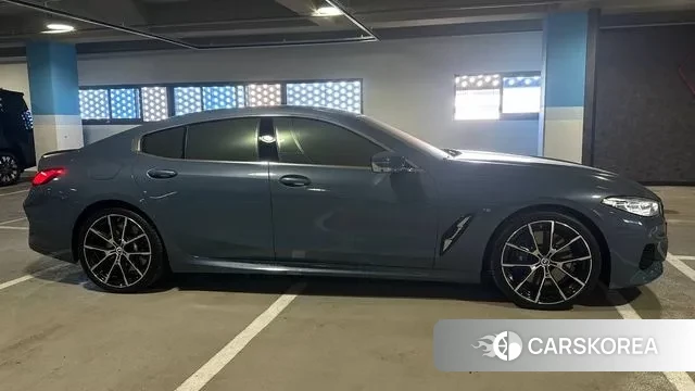 BMW 8 Series (G15) 2021 Небесно-голубой из Кореи, фото 4