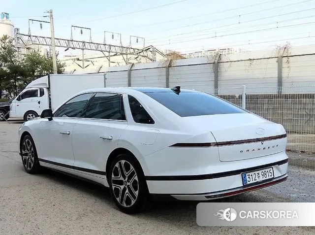 Hyundai Grandeur Hybrid (GN7) id 3472126 из Кореи 12