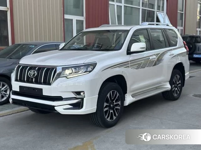 Toyota Prado (imported) 2023 Белый из Китая, фото 2