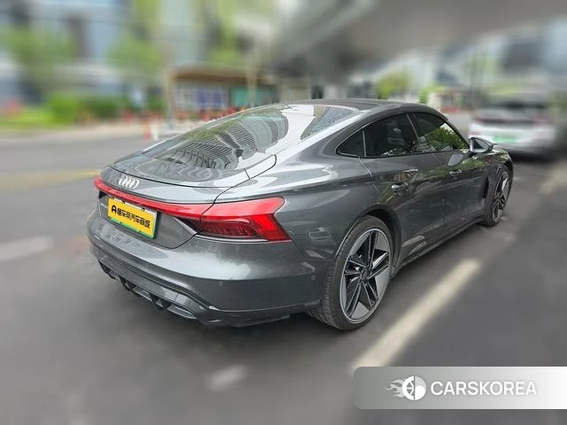 Audi e-tron GT 2024 Темно-серый из Китая, фото 2