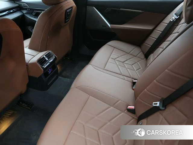 BMW i5 id 4341923 из Китая 9