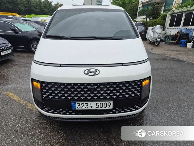 Hyundai Staria 2023 Белый из Кореи, фото 3