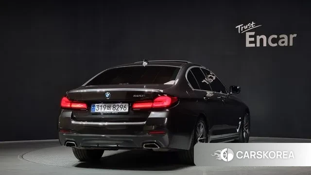 BMW 5 Series (G30) id 3342074 из Кореи 12