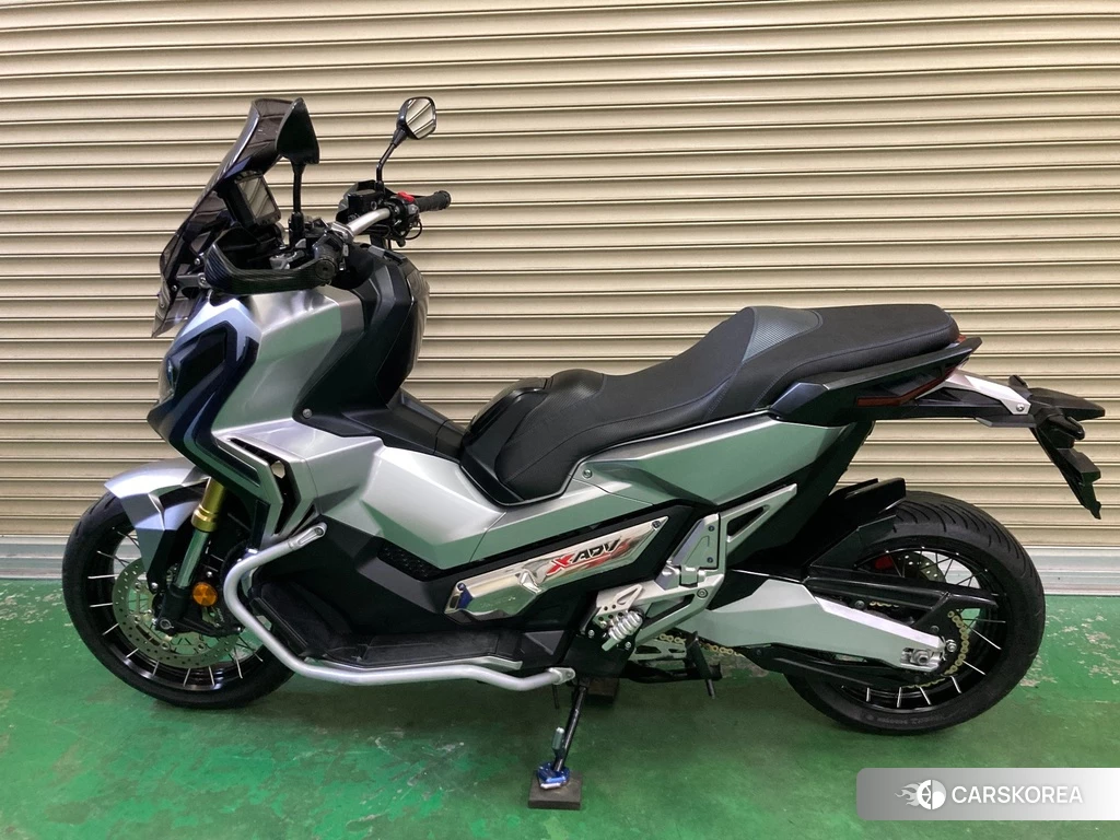 Проданный Honda X-ADV 750 2017 из Японии, фото 2