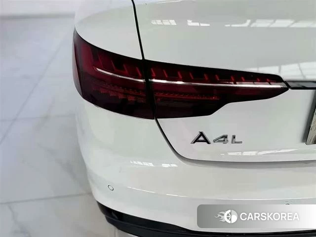 Audi A4L id 4290303 из Китая 7
