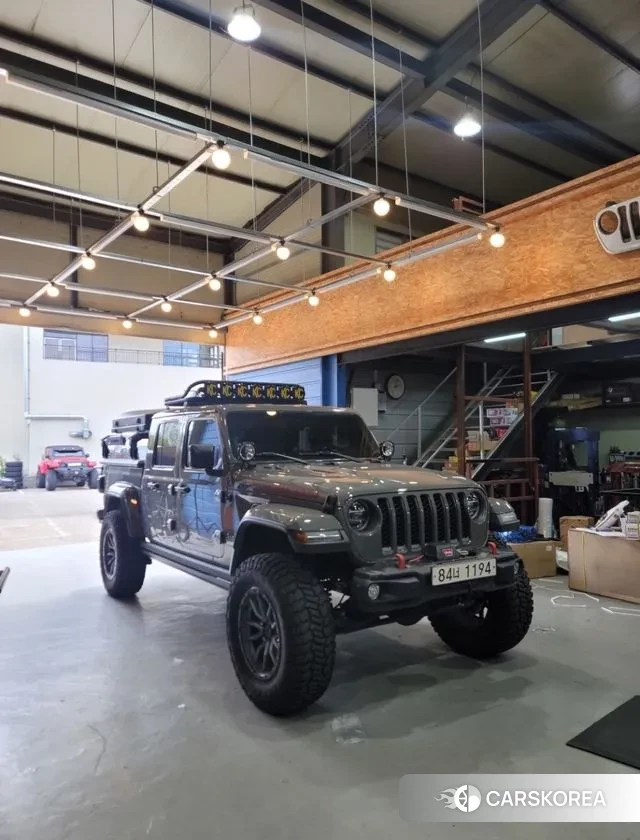 Jeep Gladiator (JT) 2021 Серебристо-серый из Кореи, фото 2