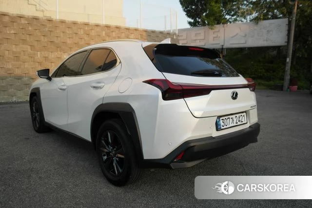 Lexus UX300h id 4280118 из Кореи 12