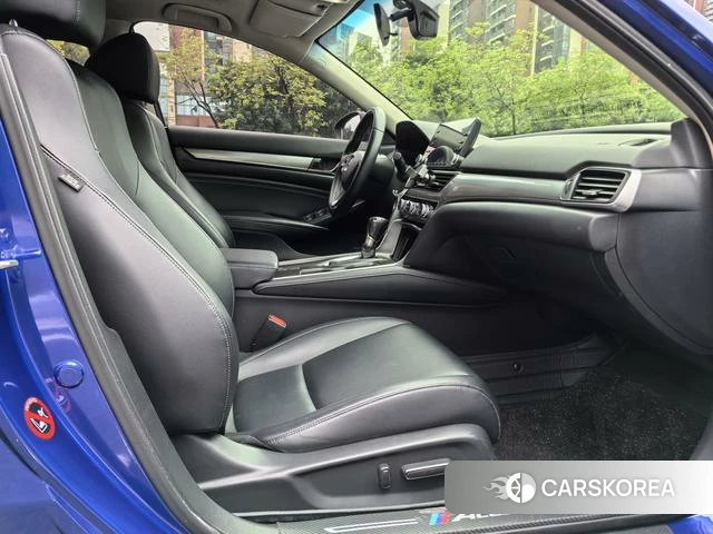 Honda Accord id 4220979 из Китая 12