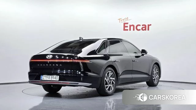 Hyundai Grandeur (GN7) id 4223420 из Кореи 12