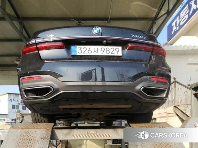 BMW 7 Series (G11) 2020 Черный из Кореи, фото 2