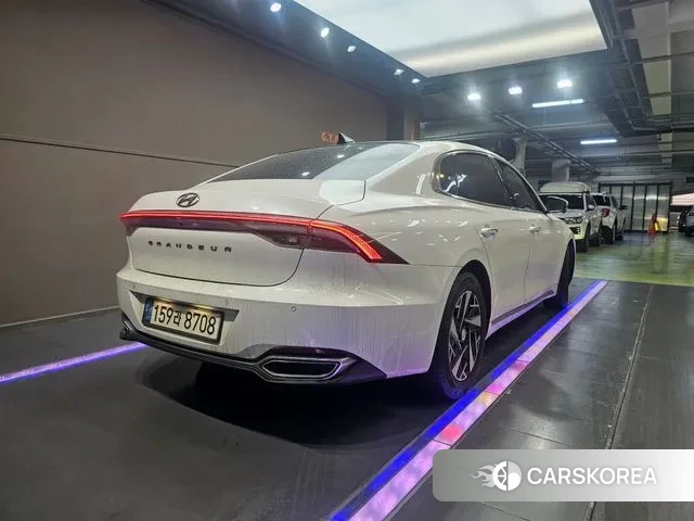 Hyundai The New Grandeur IG Hybrid id 3587147 из Кореи 12