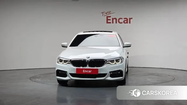 BMW 5 Series (G30) id 3547786 из Кореи 12