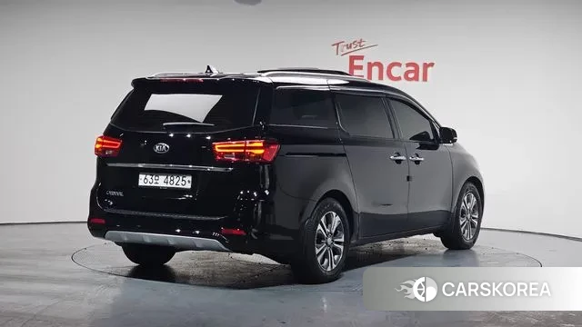 Kia The New Carnival id 3460044 из Кореи 12