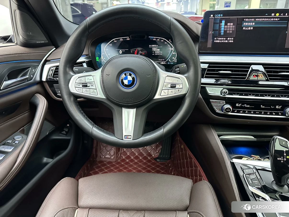 BMW 5 series PHEV 2021 Белый из Китая, фото 4