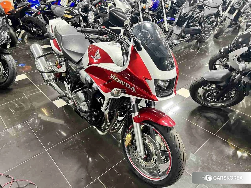 Проданный Honda CB1300SF BOLDOR ABS 2012 из Японии, фото 2