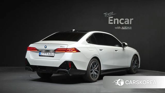 BMW 5 Series (G60) id 4413680 из Кореи 12