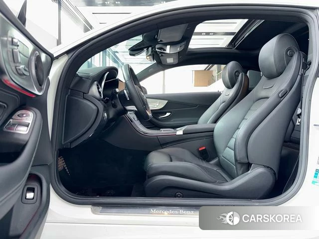 Mercedes-Benz Class C (imported) 2021 Белый из Китая, фото 2