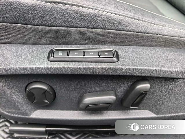 Volkswagen Passat id 4215137 из Китая 12