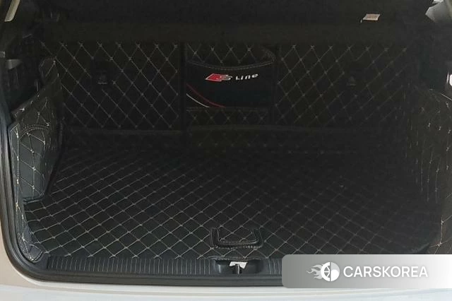 Audi Q2L id 4182474 из Китая 9