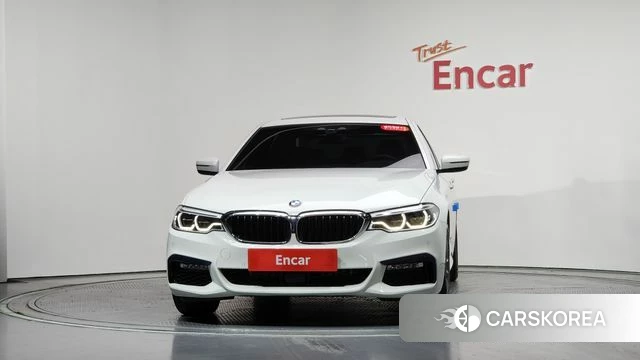 BMW 5 Series (G30) id 4203982 из Кореи 12